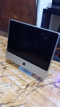 A picture of Computer iMac 2 in one