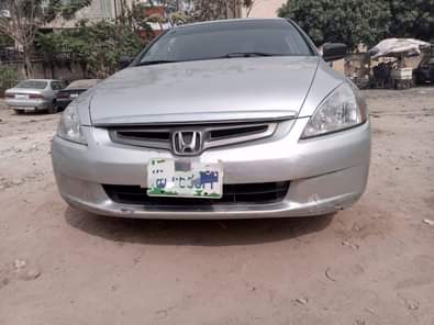 A picture of VERY CLEAN 2005 HONDA EOD AUTOMATIC TRANSMISSION NEATLY PAINTED ON
