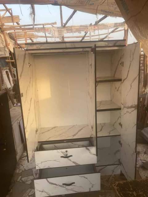 A picture of Triple Wardrobe