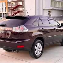 A picture of Toyota harrier new mobile