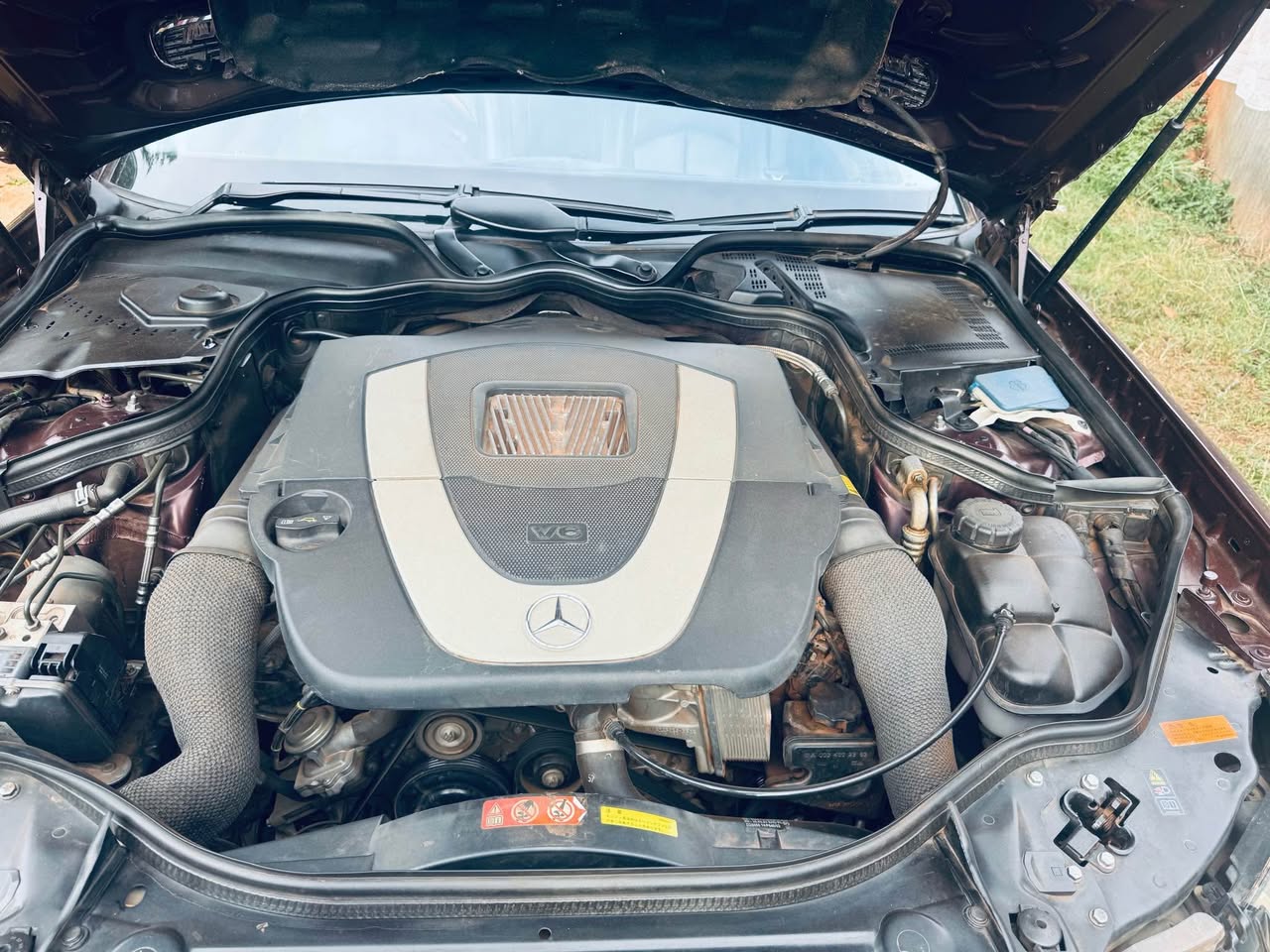 A picture of W211 2008 model