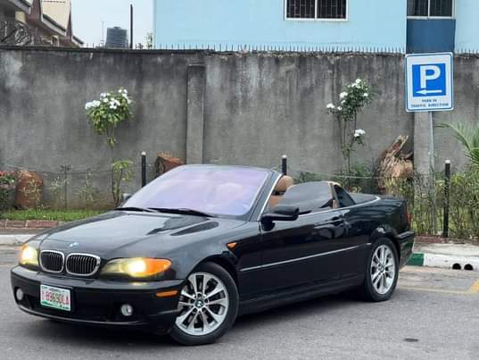 A picture of BMW 330 CI convertible