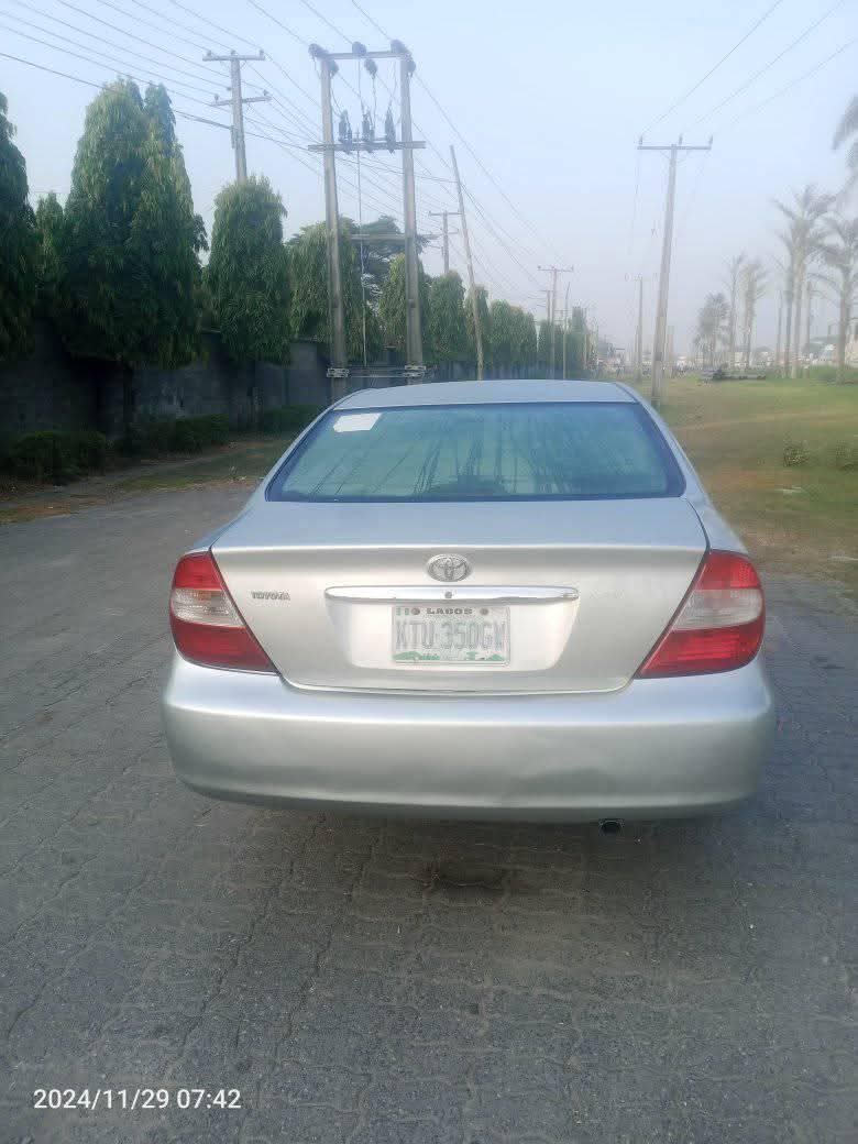 A picture of 2002 Toyota camry