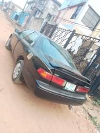 A picture of Awoof for dealers 02 Toyota Camry