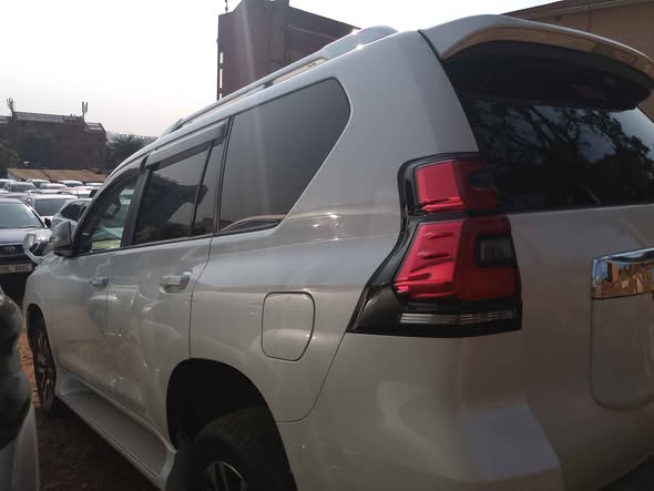 A picture of Toyota Land Cruiser Model 2021 Petrol Engine 0787181703 0704482571 Call