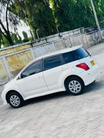 A picture of TOYOTA IST