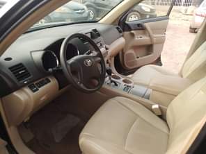 A picture of J J C Toks Toyota Highlander 08 Perfect condition nothing