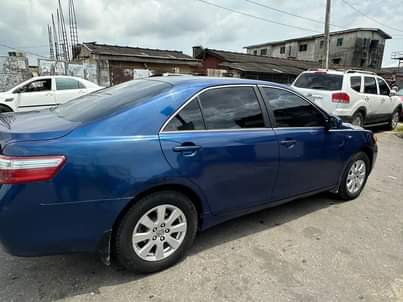 A picture of Toyota Camry 08 Hybrid