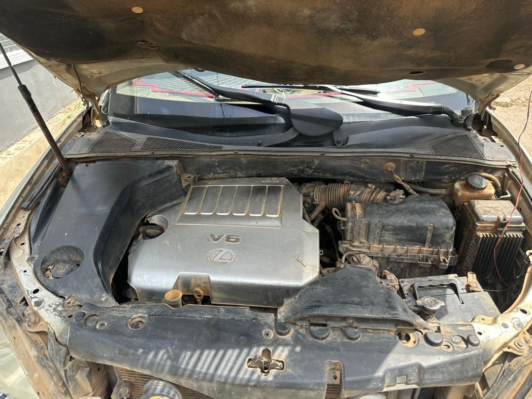 A picture of Lexus Rx 350 07