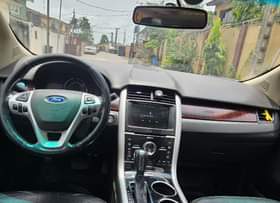 A picture of Premium Offer 2013 Ford Egde Limited Pre owned