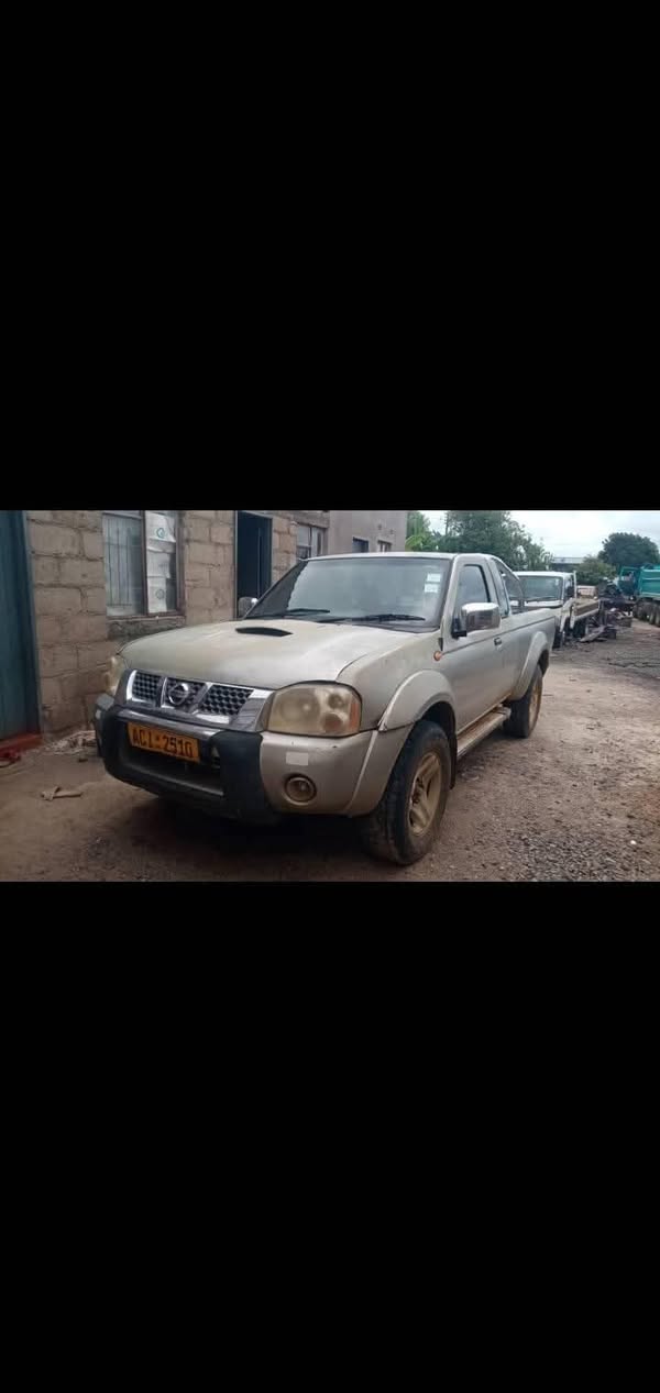 used nissan hardbody