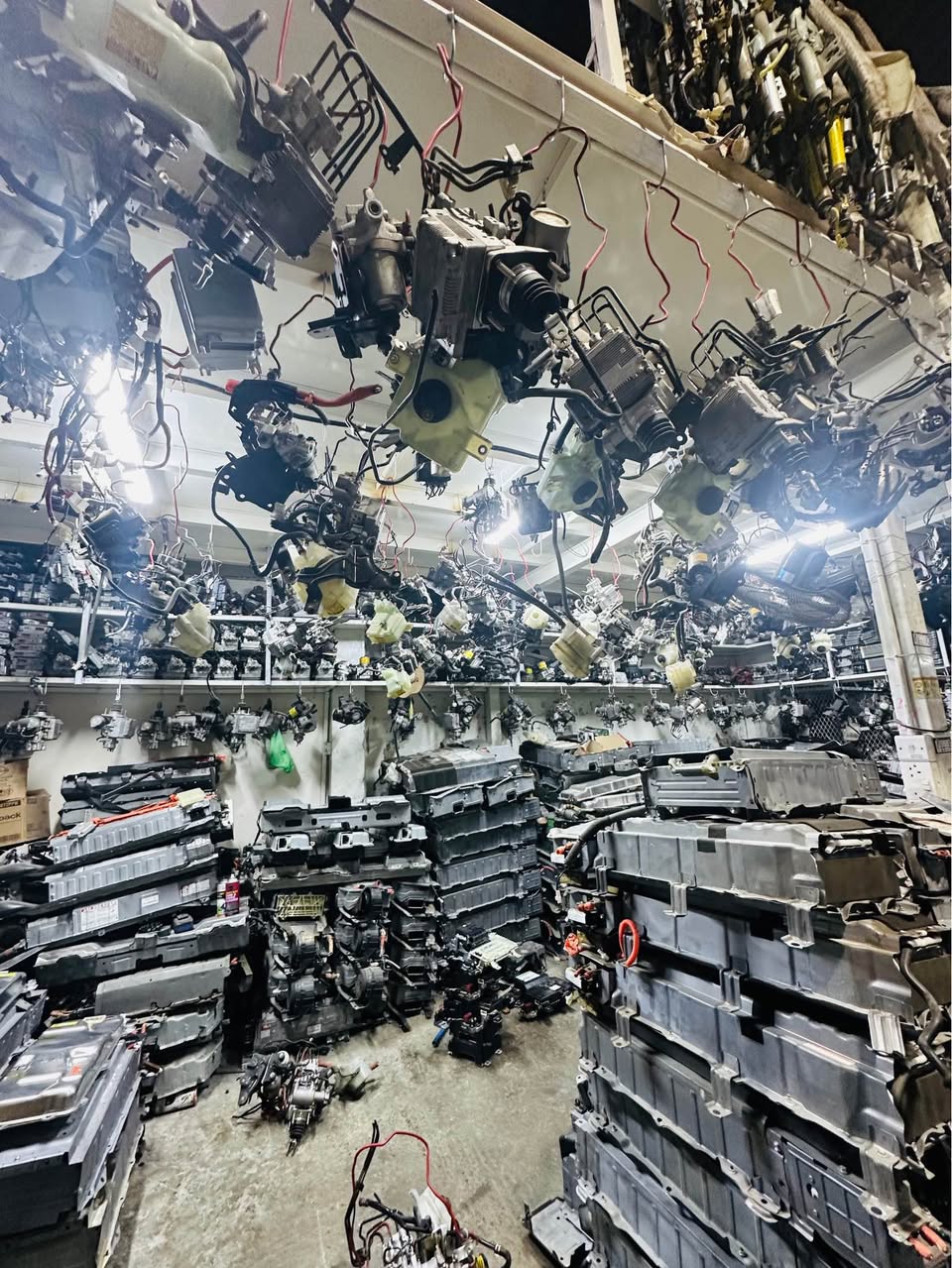A picture of Hybrid batteries ABS