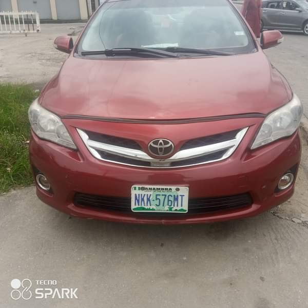 A picture of 2011 model Toyota Corolla sound engine gear ac chilling is