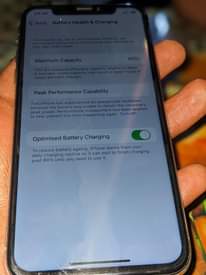 A picture of Iphone x
