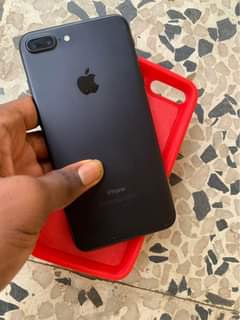 A picture of iPhone 7pluse every thing working perfectly