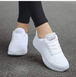 A picture of Ladies sneakers