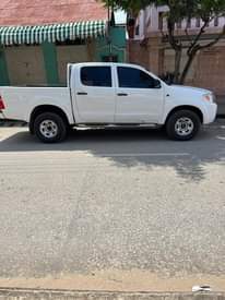 A picture of TOYOTA HILUX Y O M 2007 ENGINE CODE 1KZ MANUAL