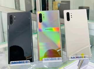 A picture of Samsung note 10 plus