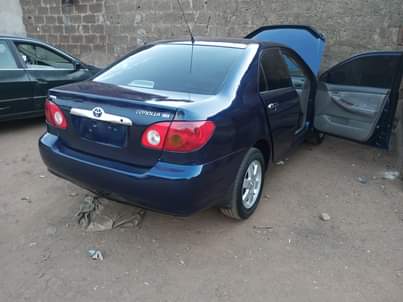 A picture of TOYOTA COROLLA
