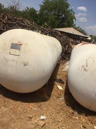 A picture of Distress sale each of the tank is 2 5tons the