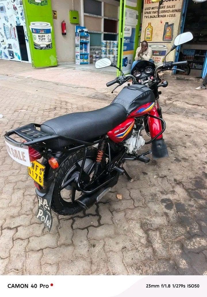 bajaj boxer