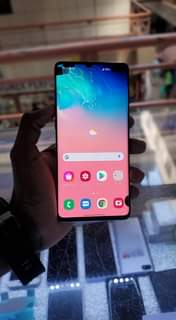 A picture of Samsung galaxy s10