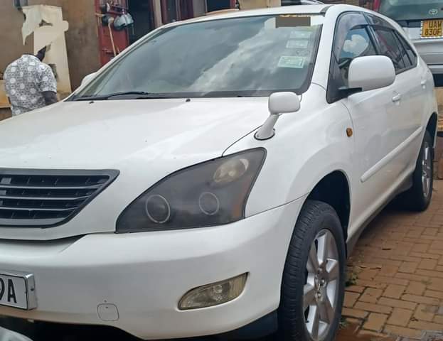 A picture of TOYOTA HARRIER UBG IN PERFECT CONDITION QUICK SELL 25M 0708