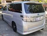 A picture of Toyota VELFIRE New Call whatsap 0787444507