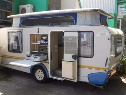 Caravan /.