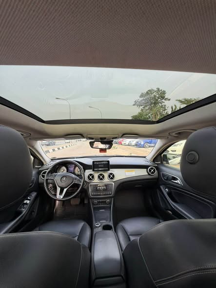 A picture of 2015 Mercedes benz GLA 250