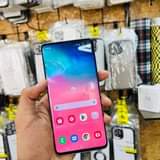 A picture of samsung S10plus at 600k call on 0708573469