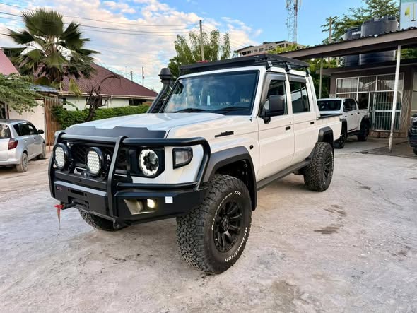 A picture of LANDCRUISER PICKUP BEI MILLION 350 0747111332