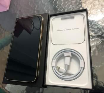 iPhone M.