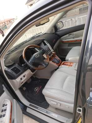 A picture of Registered Lexus RX 350 2008 model Super clean first body