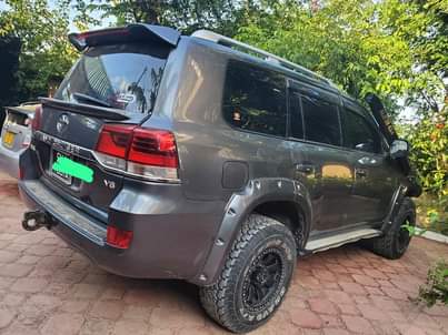 A picture of Mzungu wa roho motors