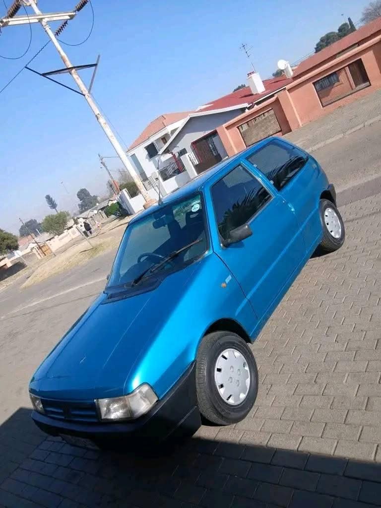 fiat uno
