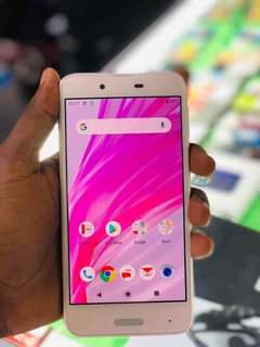 A picture of SHARP AQUOS SHV40