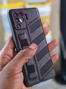 A picture of Oppo Reno 5f
