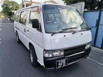 used nissan caravan