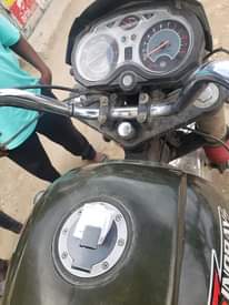 A picture of Haya maboss zangu chuma hiyo Ipo sokoni no kipengele chochote