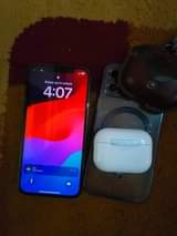 A picture of Iphone 12 pro 256 gb