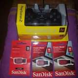 A picture of Flash 16gb yenye Games za ps2 kumi pia unaweza kuwekewa