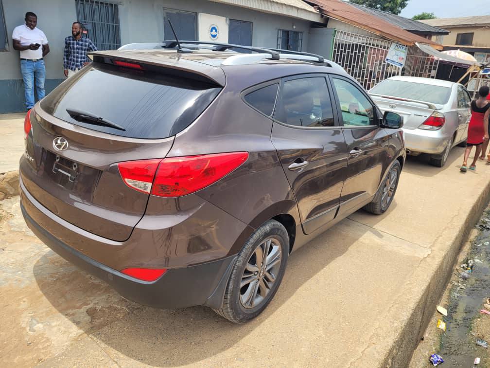 A picture of FOREIGN USED HYUNDAI TUCSON 2014