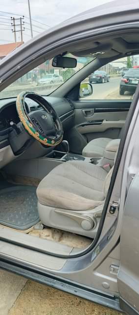 A picture of Sharp Hyundai Santa Fe Nothing to fix Going for 3