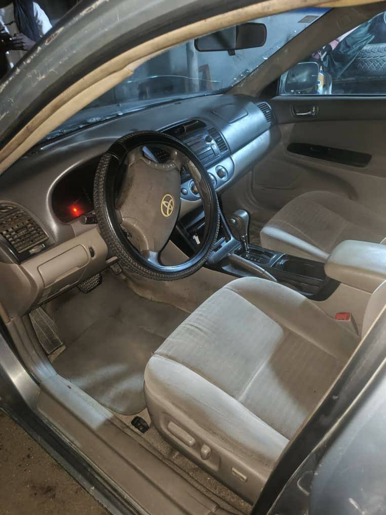 A picture of 2006 camry pure first body.2021 on custom.engine gear and ac