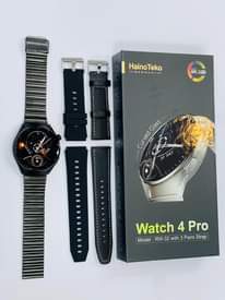 A picture of smartwatch RW32and 34