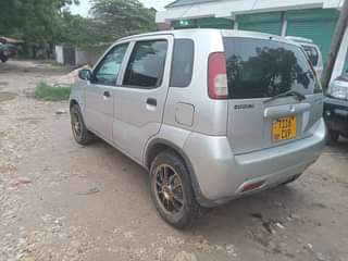 A picture of Suzuki sft iyo unawasha unaondoka Injin piston 4 Gia manyual