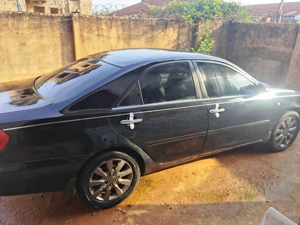 A picture of TOYOTA CAMRY 2.4