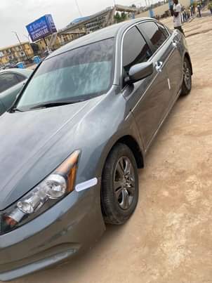 A picture of Honda Accord 2011