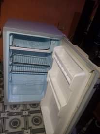 A picture of Nauza fridge nzuri cool zone offer lak 185k